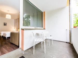 22506561-Ferienwohnung-5-Köln-300x225-1