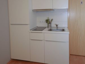 22509587-Ferienwohnung-1-Köln-300x225-4