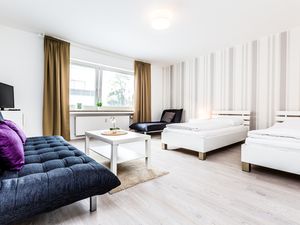 22654309-Ferienwohnung-5-Köln-300x225-2