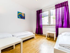 22167719-Ferienwohnung-5-Köln-300x225-1