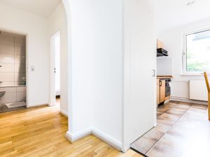 22167719-Ferienwohnung-5-Köln-300x225-3