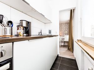 22654319-Ferienwohnung-5-Köln-300x225-4