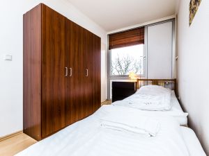 22506615-Ferienwohnung-4-Köln-300x225-2