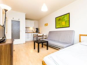 22506615-Ferienwohnung-4-Köln-300x225-5