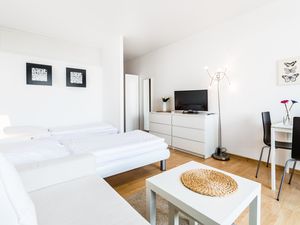 22109767-Ferienwohnung-2-Köln-300x225-5