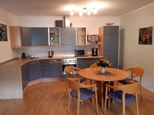 23383878-Ferienwohnung-4-Königheim-300x225-3