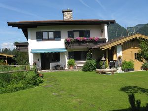 18583323-Ferienwohnung-3-Kössen-300x225-5