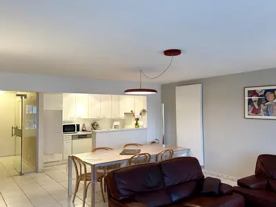 DiningRoom