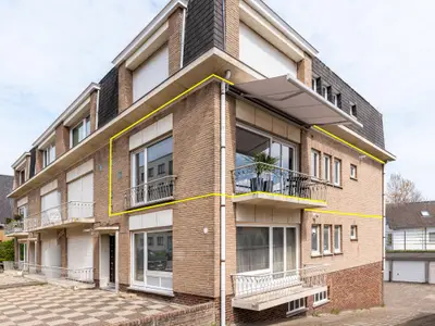 Außenseite Ferienhaus [Sommer]