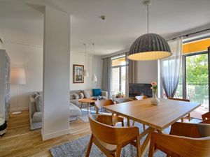 21877603-Ferienwohnung-5-Kolberg-300x225-1