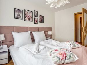 23952001-Ferienwohnung-4-Kolberg-300x225-5