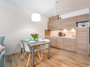 23938904-Ferienwohnung-4-Kolberg-300x225-4