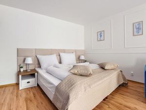 23952031-Ferienwohnung-4-Kolberg-300x225-2