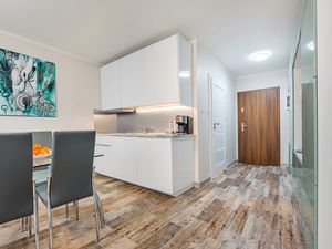 23938923-Ferienwohnung-4-Kolberg-300x225-2