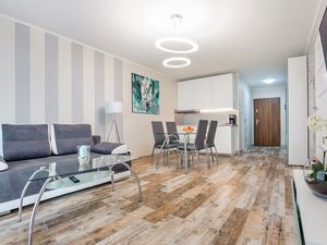 23938923-Ferienwohnung-4-Kolberg-300x225-4