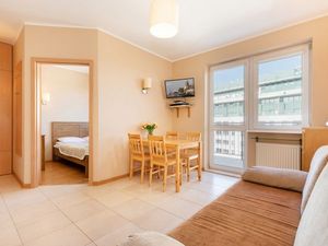 21614447-Ferienwohnung-4-Kolberg-300x225-5