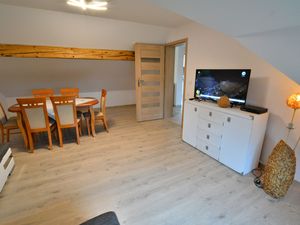 23288816-Ferienwohnung-5-Kolberg-300x225-4