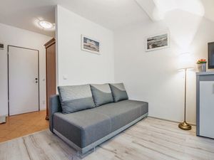 23952011-Ferienwohnung-4-Kolberg-300x225-2