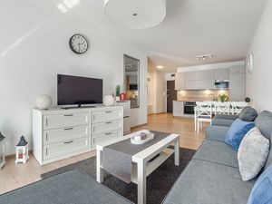 23938910-Ferienwohnung-4-Kolberg-300x225-4