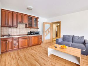 23951992-Ferienwohnung-4-Kolberg-300x225-2