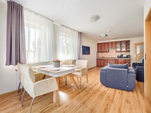 23951992-Ferienwohnung-4-Kolberg-300x225-3