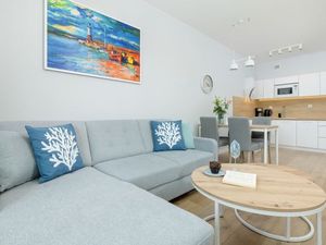 24018674-Ferienwohnung-4-Kolberg-300x225-5