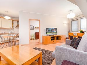 23964172-Ferienwohnung-4-Kolberg-300x225-5