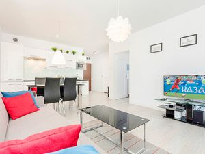 24018553-Ferienwohnung-4-Kolberg-300x225-4