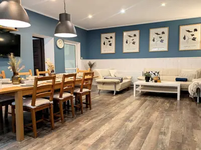 DiningRoom