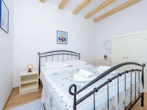 22455335-Ferienwohnung-5-Koločep-300x225-3