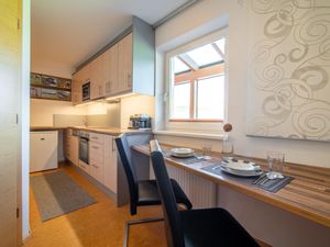 23895844-Ferienwohnung-3-Kolsassberg-300x225-3