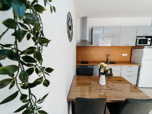 Ferienwohnung mit Schlafzimmer (62 m&sup2;) in Komarna