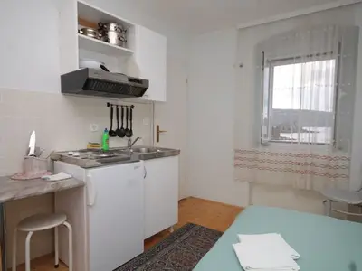 Ferienwohnung für 3 Personen in Komiža 9/10