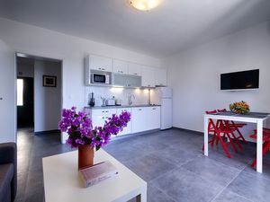 23926489-Ferienwohnung-2-Komiža-300x225-4