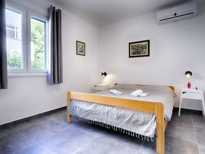 23926489-Ferienwohnung-2-Komiža-300x225-5