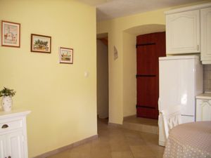 23930652-Ferienwohnung-4-Komiža-300x225-4