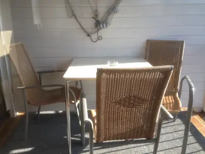 Ferienwohnung "Hohentwiel" 50m zum See - mit Gaube Tisch und Stühle für 3 Personen