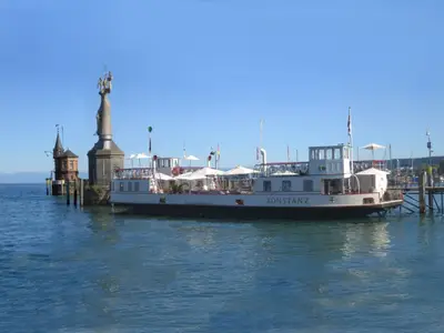 Konstanz Hafen: älteste Autofähre von 1928 (heute mit Gastronomie, buchbar f. Ausflüge)