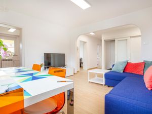 23747817-Ferienwohnung-8-Koper-300x225-4