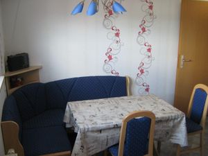 19200500-Ferienwohnung-5-Korbach-300x225-3