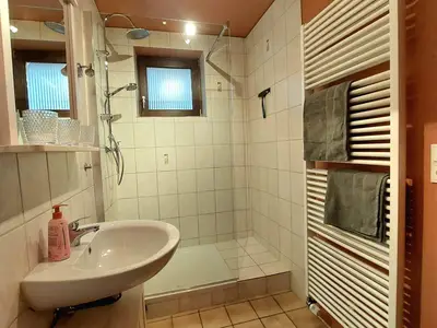 IMG-20250421-WA0013