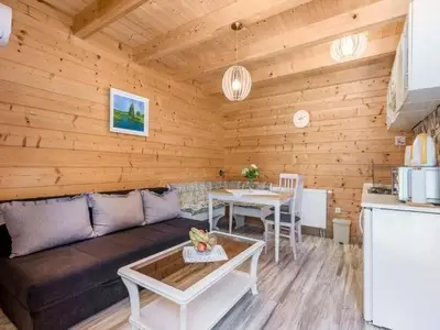 Ferienwohnung für 4 Personen in Korenica 9/10