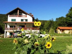 Ferienwohnung für 5 Personen (70 m²) in Korenica