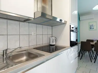 Ferienwohnung für 4 Personen in Kornić 9/10