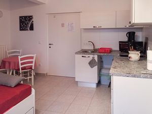 23726380-Ferienwohnung-3-Koromacno-300x225-5