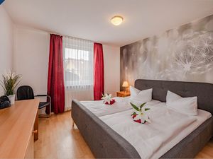 18153964-Ferienwohnung-4-Korswandt-300x225-2