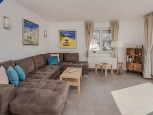 24019362-Ferienwohnung-3-Korswandt-300x225-3