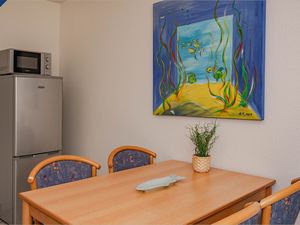 24019369-Ferienwohnung-4-Korswandt-300x225-5