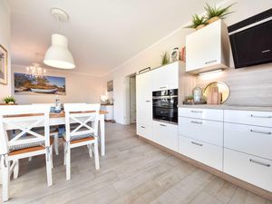 23972363-Ferienwohnung-4-Korswandt-300x225-1