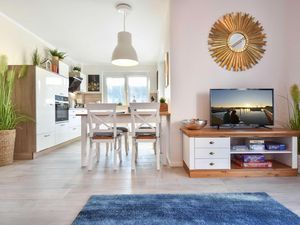 23972363-Ferienwohnung-4-Korswandt-300x225-5